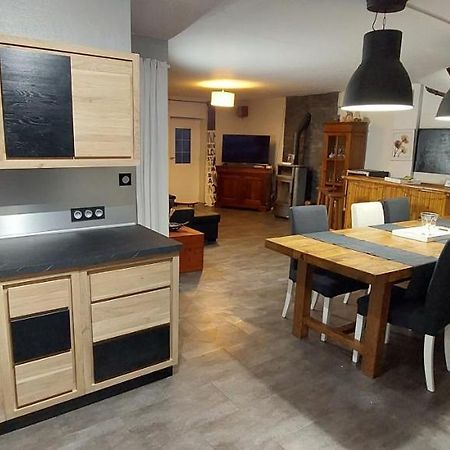 La Talonniere, Maison De Village Avec Terrasse Et 3 Chambres Messas Екстер'єр фото